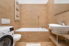 Unclassified image, 3 of 32, button