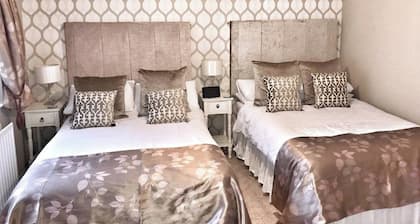 Elagh View B B Family Room Sleeps 4