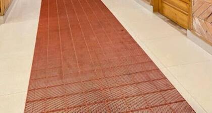 Sun Shine Hotel and Restaurant