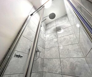 Camera doppia, bagno in camera, vista giardino | Bagno | Asciugacapelli