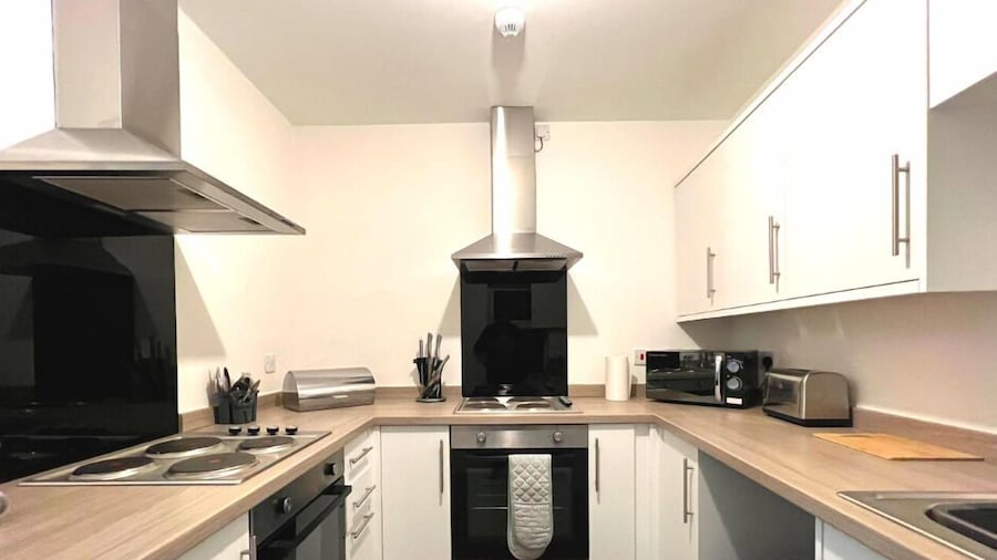 Chantry Suites by SA Stays