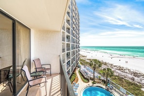 Property grounds - Tropical Beachfront Retreat (Panama City Beach)