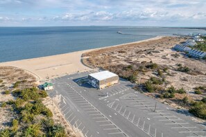 Beach nearby - Bayview Condo right on Lewes Beach (Lewes)