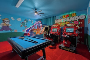 Games room - Family Fun Retreat w/Themed Rooms Free Arcade Pool (Polk County)