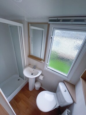 Haartrockner, Seife, Toilettenpapier