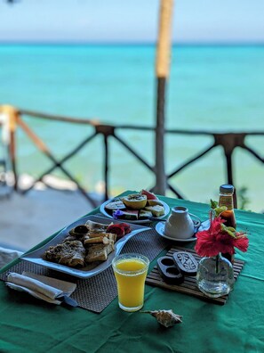 Free daily full breakfast