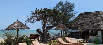 ลาลาแลนด์ลอดจ  ์