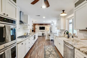 Fridge, microwave, oven, stovetop - Your Rustic Retreat w Backyard Oasis, Pool, Patio (Keller)