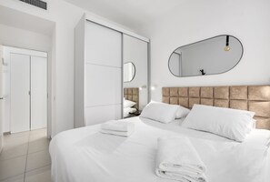 1 chambre, fer et planche à repasser, Wi-Fi, draps fournis