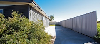 Fair Winds: 4 BR, 2 BA House in Jurien Bay, Sleeps 8