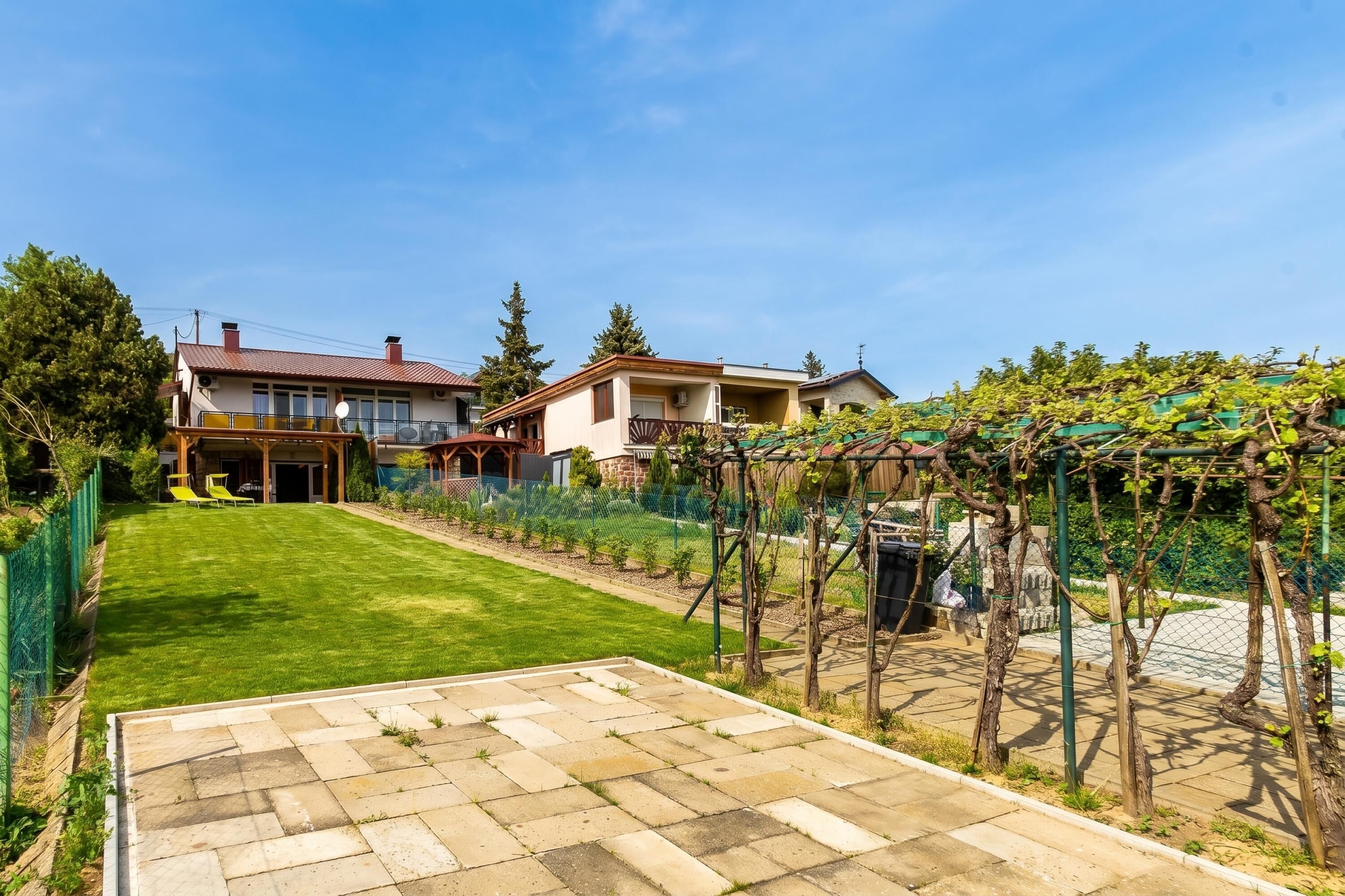 Nhà Tiêu chuẩn, nhiều phòng ngủ, 2 phòng tắm, cạnh hồ (House Hortenzia Lake View) | Ngoại thất