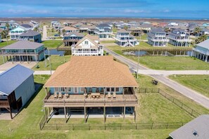 House, 4 Bedrooms | Exterior