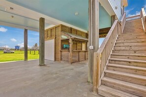 House, 4 Bedrooms | Property grounds - Family Tides 4 Bedroom Home by RedAwning (Port Bolivar)