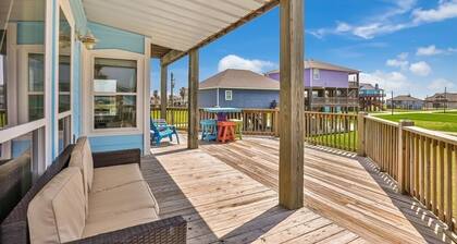 Family Tides 4 Bedroom Home by RedAwning