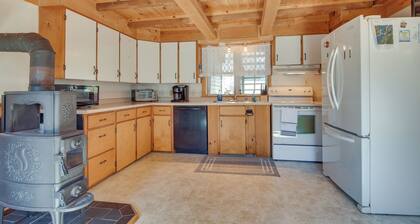 Lakefront Maine House ~ 4 Mi to Colby College