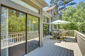 Apartment (4 Bedrooms) | Interior - Salem Vacation Rental w/ Lake Keowee Access! (Salem)