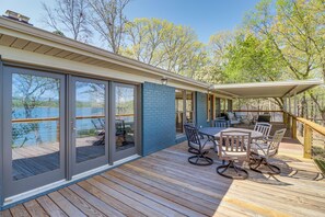 House (5 Bedrooms) | Interior - Tranquil Lakefront Greers Ferry Escape w/ Fire Pit (Higden)