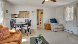 Unclassified image, 5 of 24, button - Oakland Apt on Messalonskee Lake w/ Dock Access! (Oakland)