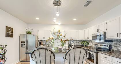 Pensacola Home on 1 Acre w/ Large Yard & Grill!