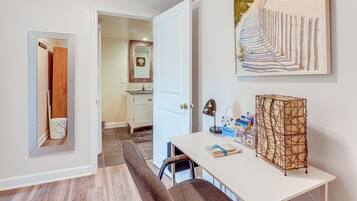 House (1 Bedroom) | Interior
