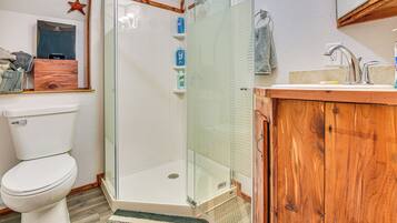 House (1 Bedroom) | Interior