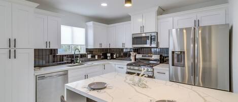 Apartment (2 Bedrooms) | Front of property