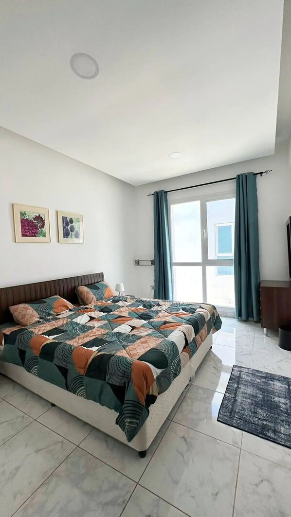 3 chambres, fer et planche à repasser, Wi-Fi, literie fournie