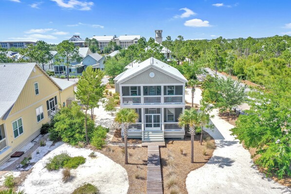 Exterior - Saltwater Serenity: Pet Friendly walk to Dog Park (WindMark Beach)