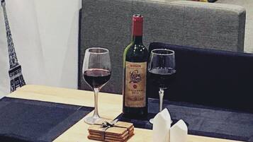 Apartment | Dining