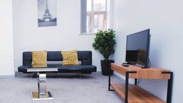 Apartment | Living area | Flat-screen TV