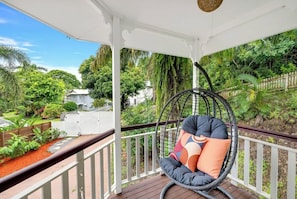 Property grounds - Tropical Refuge—Classic Queenslander Paradise (Aeroglen)