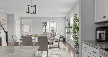 Richmond Gem, Free Parking, Quiet, Fenced,Walkable