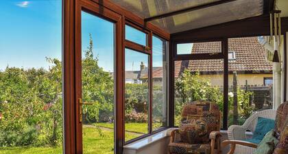 4 bedroom accommodation in Peel