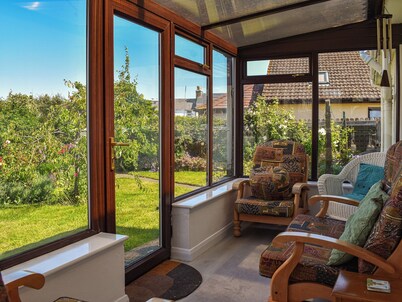 4 bedroom accommodation in Peel