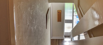 4 bedroom accommodation in Peel