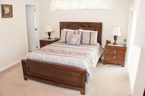 4 間臥室、熨斗/熨衣板、床單