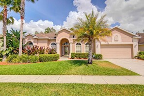 Exterior - Ron's Highlands Reserve Vacation Home (Davenport)