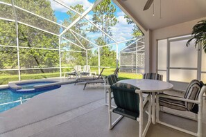 Pool - Pool Pleasure at Highlands Reserve (Davenport)