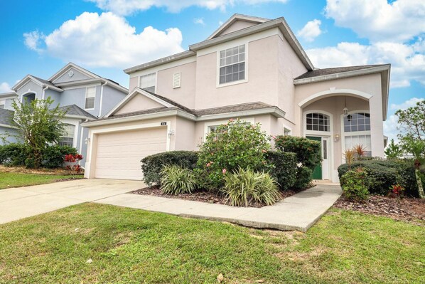 Exterior - The Hill at Highlands Reserve (Davenport)