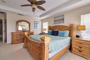 5 bedrooms, iron/ironing board, bed sheets - The Hill at Highlands Reserve (Davenport)