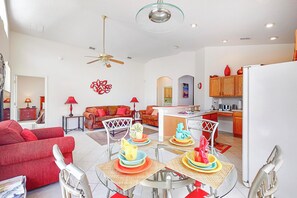 TV - Len & Arlene's Tuscan Ridge Vacation Home (Davenport)