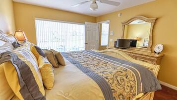 5 間臥室、床單