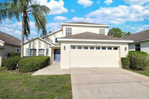 Exterior - Backyard Fun at Highlands Reserve (Davenport)