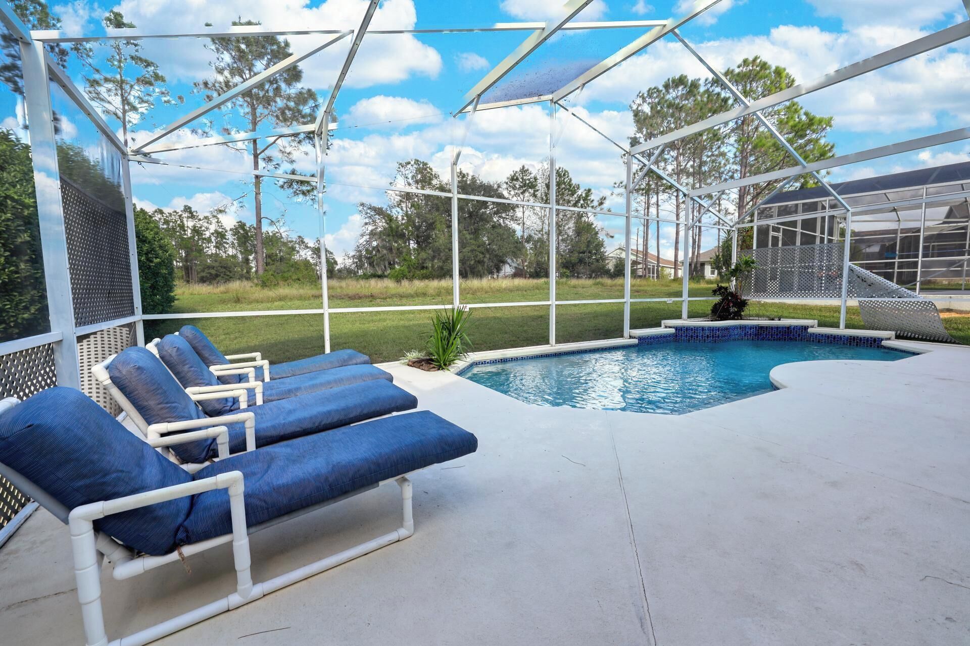 สระว่ายน้ำ