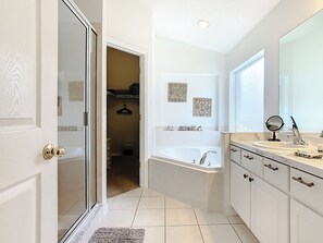 Bathroom - Cristine's Seasons Vacation Home (Kissimmee)