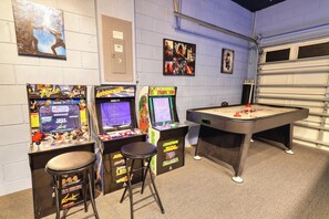 Games room - Rachel and Dale's Highlands Reserve Vacation Home (Davenport)