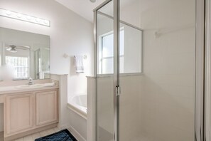Bathroom - Ray's Eagle Pointe Vacation Home (Kissimmee)