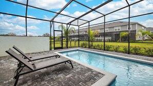 Pool - 5 Bed Luxury Solterra Resort Holiday Home (Davenport)