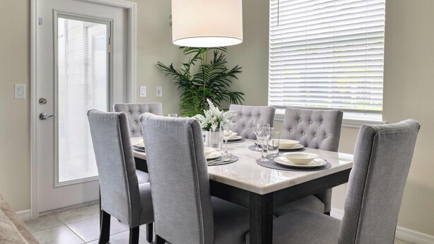 Dining - 5 Bed Luxury Solterra Resort Holiday Home (Davenport)