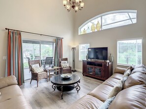 TV - Anthony's Southern Dunes Vacation Home (Haines City)